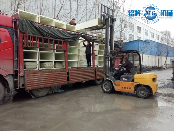 荥阳提升机发货现场